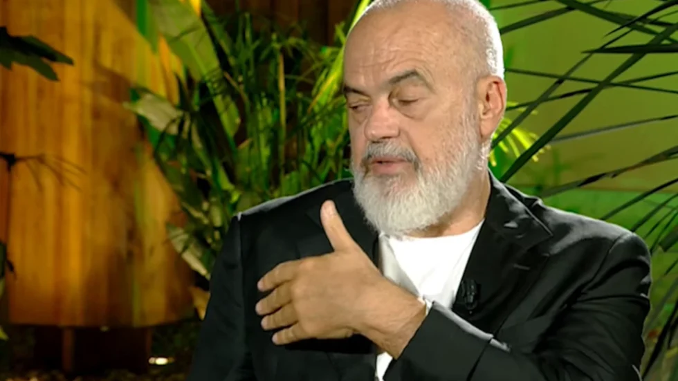 A eshte shitur ishulli i Sazanit? Kryeministri Edi Rama tregon se cfare ka ndodhur