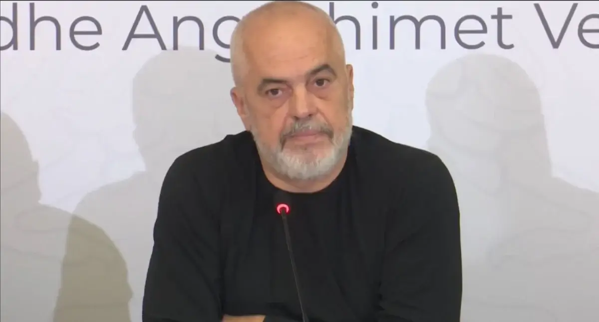 Kryetari i kesaj Bashkie nuk i bindet Ramës: Nuk kam në plan të shkarkoj asnjë punonjës