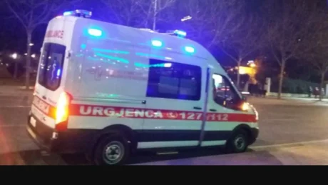 Aksident TRAGJIK në vend, polici përplas për vde*je pasagjeren sapo ajo del nga autobusi