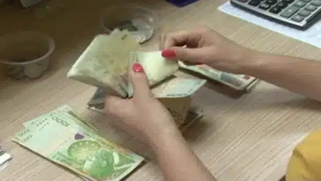 Vjen SUPER LAJMI: Ja sa do të rritet paga minimale duke nisur nga 1 Janari