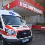 Sërish aksident në vend! Motomjeti humb kontrrollin, 24 vjecari dyshohet se…