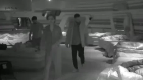 ‘Po më cënon privatësinë…’ Cfarë ndodhi mes Mirit dhe Selin? Kjo e fundit i kthehet keq