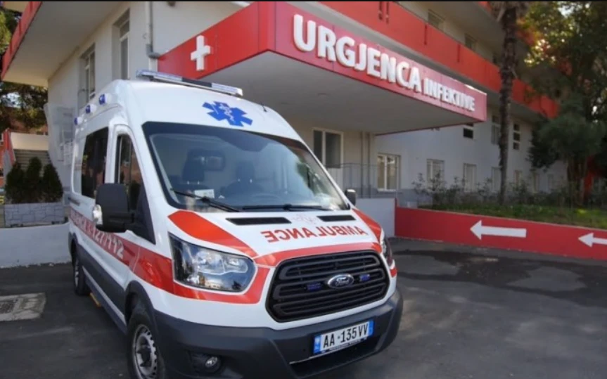 Aksident tronditës në vend! Automjeti përplaset me motorin, një person…