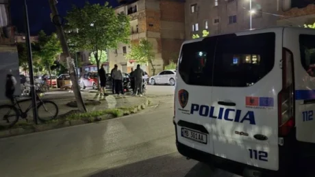 E dhimbshme! U zu poshtë nga guri teksa punonte me skrep, 43-vjeçari gjymtohet