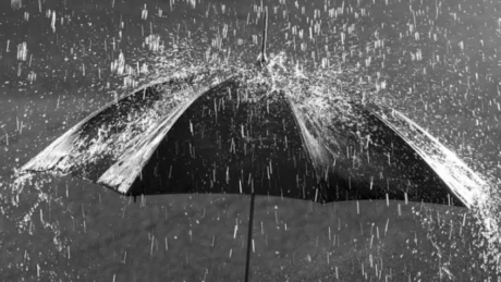 Rrebeshe shiu dhe…Kujdes Pasditen e sotme, ja cfarë pritet të ndodh me kushtet atmosferike