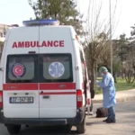 Aksident i frikshëm! Kamioni godet 4 automjete, dy persona…