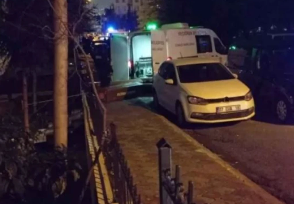 Ngjarje si në filma: Burri i sapo dal nga burgu vr*t gruan, nënën, vajzën dhe më pas veten!