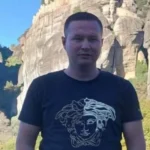 ‘Pashë vd*kjen me sy…’ Flet heroi që arriti të shpëtonte 3 familje nga zjarri, shtëpia e tij u bë shkrumb e hi!