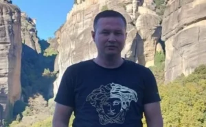 ‘Pashë vd*kjen me sy…’ Flet heroi që arriti të shpëtonte 3 familje nga zjarri, shtëpia e tij u bë shkrumb e hi!
