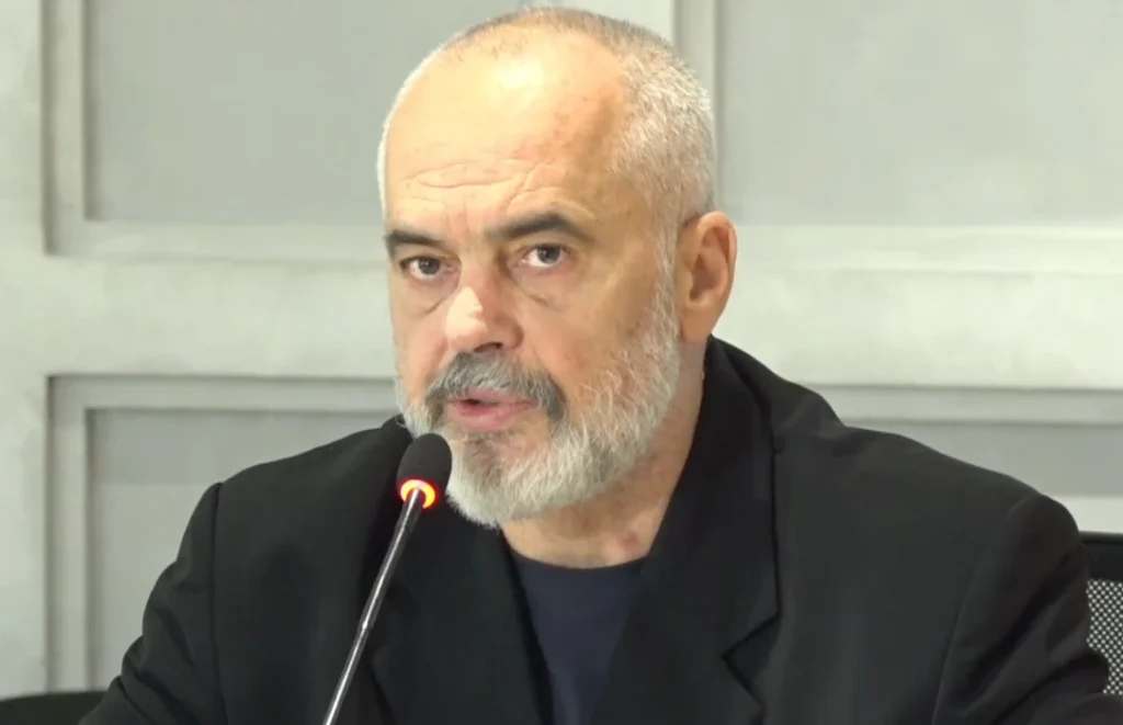 E fundit! Jep dorëheqjen kryebashkiaku i një qyteti të rëndësishëm të vendit, ja për kë bëhet fjalë!