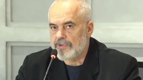 E fundit! Jep dorëheqjen kryebashkiaku i një qyteti të rëndësishëm të vendit, ja për kë bëhet fjalë!