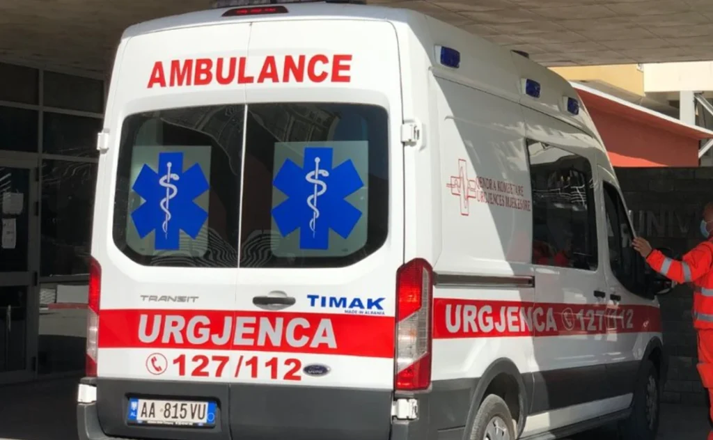 Fatele në vend! Konsumoi fotoksinë, humb jetën 15 vjecari në vend