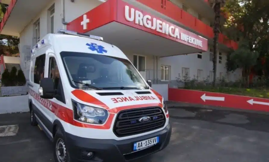 Lajmi i fundit: Aksidentohet këngëtarja e njohur shqiptare, ja gjendja e saj!