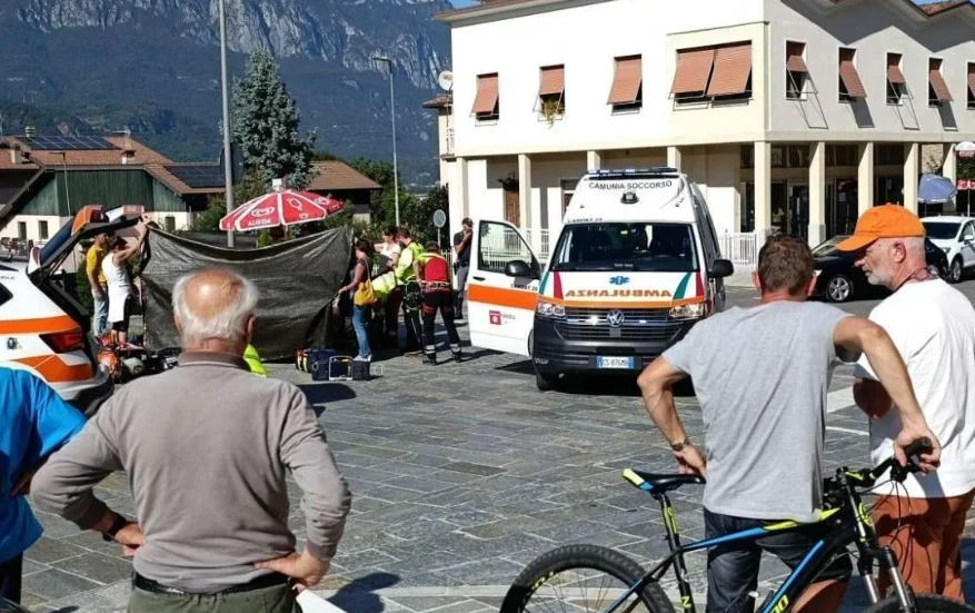 ‘Të rrita me mundime dhe lodhje o bir…’ Aksidenti i rëndë i merr jetën 16 vjecarit shqiptar
