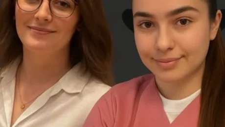 ‘Zoti ju rriti për vete o bijat e mia!’ Dalin fotot, këto janë dy motrat që humbën jetë nga aksidenti fatal i së Dielës!