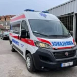 Aksident tronditës! Makina humb kontrollin dhe bie në det, katër të vd*kur