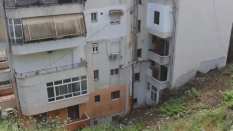 Ngjarje tronditëse në Tiranë! Adoleshentja hidhet nga pallati, dyshohet se ka humbur jetën