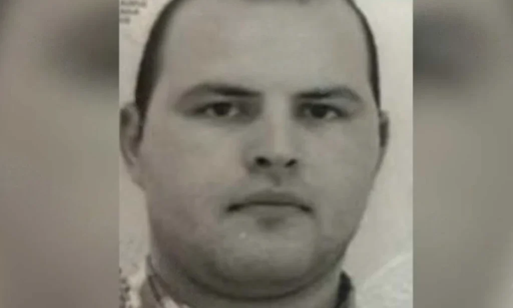 I mori jetën gjyqtarit Astrit Kalaja, mbështetësit e Elvis Shkambit bëjnë të PAIMAGJINUESHMEN jashta mureve të burgut!