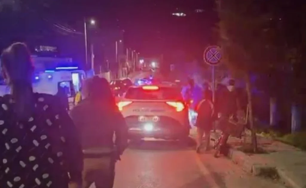 Aksident i rëndë në vend! Makina bënë copash motorin, raportohet se…