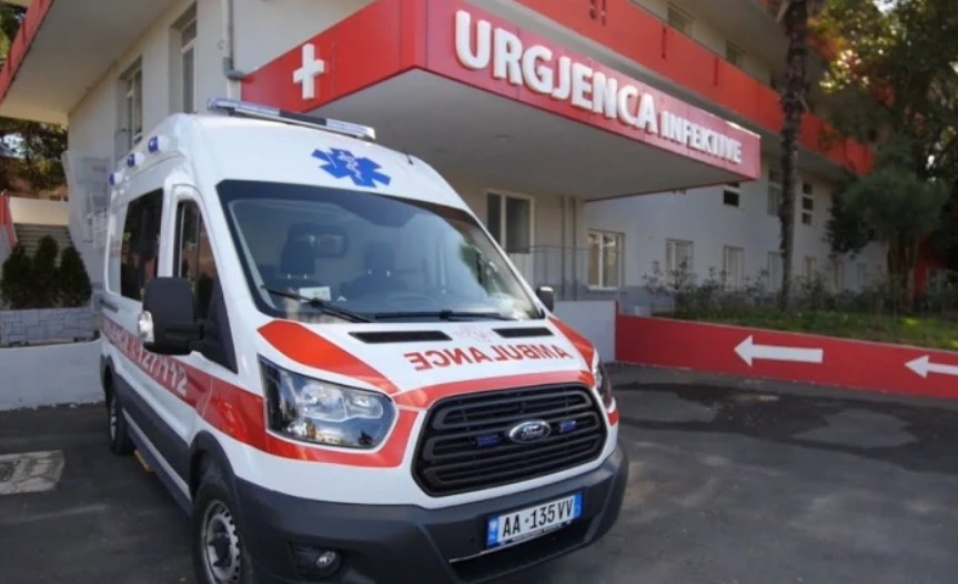 Aksident i frikshëm në vend! Makina përpIaset, 30 vjecari…