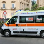 Ngjarje tronditëse! Tre persona humbin jetën, çifti me motor mb*tet në kanalin pranë rrugës