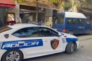 Tronditese në Tiranë, partneri xheloz m*sakron me th*kë bashkëjetuesen! (EMRI)