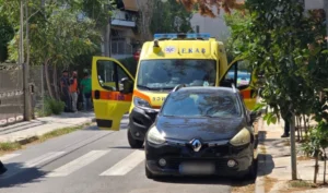 ‘Ndihmë, ka th*kë’, 28-vjeçari masakron për vd*kje partneren 47-vjeçare në hyrjen e pallatit! I riu e g*diti disa herë në trup