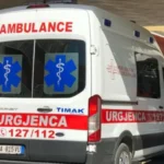 Aksident tr*nditës në vend: Automjeti përmbyset, shoferi i tij…