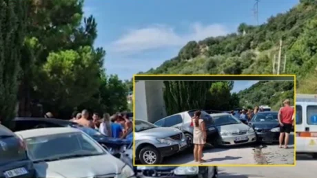 Aksident i pesëfishtë në vend! 5 makina bëhen copash me njëra-tjetrën, ja cfarë raportohet
