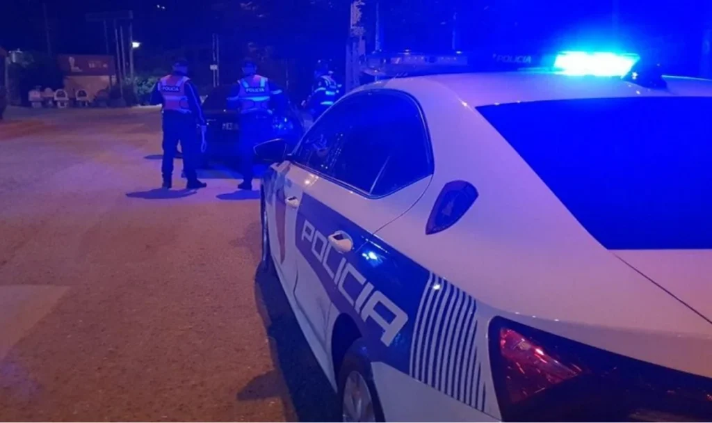 Aksident tragjik në Vend, ndërrojnë jetë dy vajza. Plagoset një tjetër