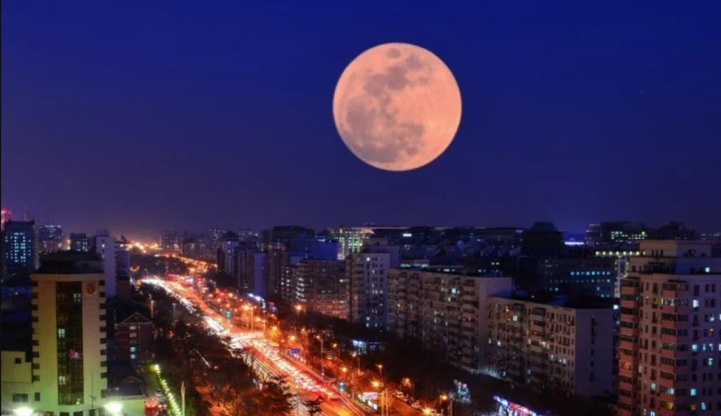 Nesër “Hëna e Përgjakur” do të shihet qartë nga Shqipëria, 3 shenja të horoskopit do preken shumë