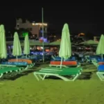 Ngjarje e rëndë! P*rdhunohet 18-vjeçarja në shezlongët e plazhit në Durrës