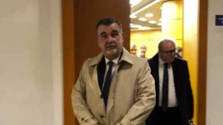 E vr*në në krye të detyrës, ky është reagimi i familjarëve të Astritit pas humbjes ë tij!