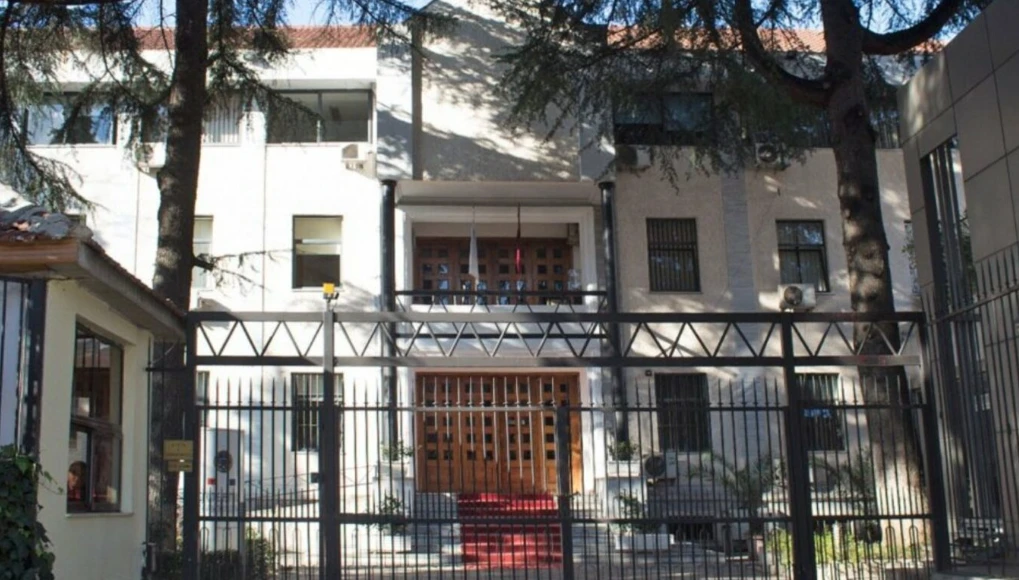 Cfarë po ndodh kështu? Pas vr*sjes së Astrit Kalas, sot roja e Gjykatës së Apelit…