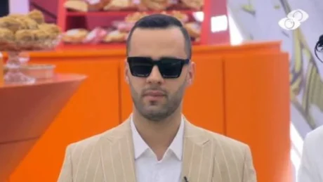 Na i preku zemrat! Stenaldo rrëfen historinë e tij të dashurisë, nuk i ndalen lotët