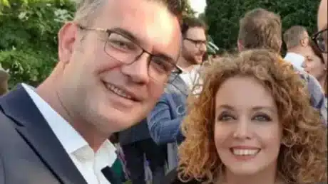 ‘Një vit pa ty o Gert, dhimbja nuk kalon…’ Edlira Cepani rrënqeth rrjetin me dedikimin prekës për Gertin e gjorë!