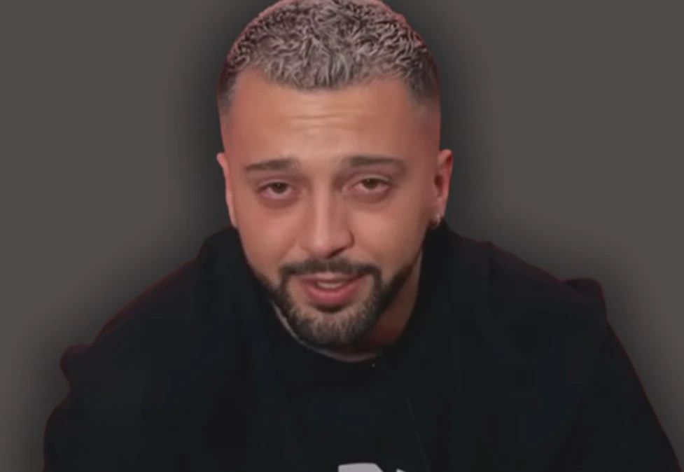 Me dhimbjen që i rëndon shpirtin pas humbjes së të vëllait, ky është reagimi i Gjestit!
