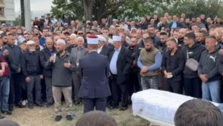 E dhimbshme! Ky detaj i babit të Gjestit po na rrënon zemrën të gjithëve (Foto)