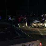 Aksident i rëndë, makina përplaset me autobusin, një i vd*kur dhe katër të plagosur!
