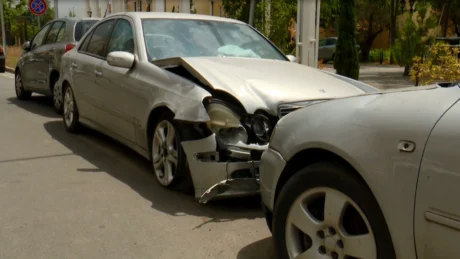 Të gjithë makinat e braktisura do të KONFISKOHEN/ Keni afat 30 ditë për t’i larguar, aksioni nis nga …