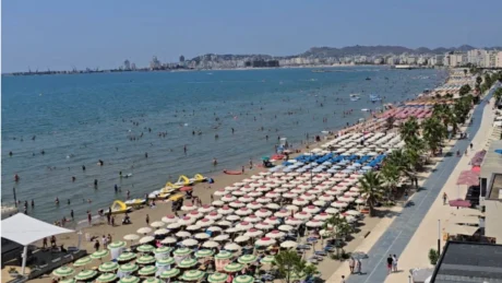 Ngjarje e rende/ Mb*tet i mituri në plazhin e Durrësit