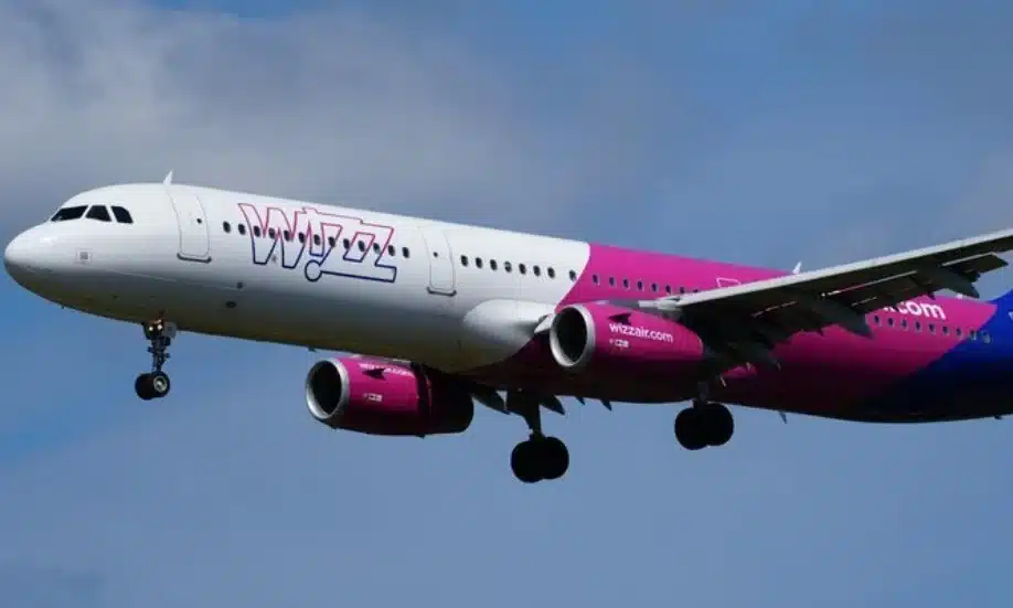 Panik në ajër! Ishte nisur për në Tiranë, avioni bënë kthimin emergjent: Thuhet se 5 persona h…