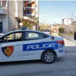 “Më mirë të vd*sja se ta shihja ashtu”/ Plagosja pas sherrit në shkollë, nëna e një prej të miturve: Hyri për të ndarë shokët…