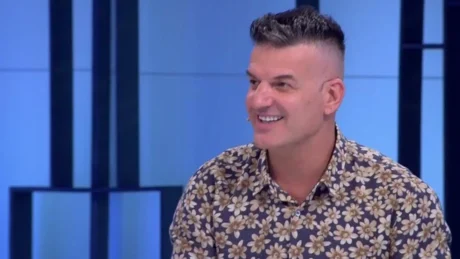 “Është pak e kobshme”/ Bledi Mane i shokuar: Në ceremoninë mortore të Fatos Nano ngela pa fjalë, ja ç’pashë