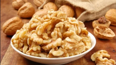 Sipas studimit, konsumimi i 42 gramë arra në ditë për 3 javë do tju mundesoj reduktimin e nivelit te…